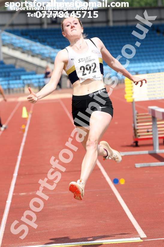 Senior womens long jump, Northern Senior and Under-20s Champs., Sports City, Manchester. Photo: David T. Hewitson/Sports for All Pics